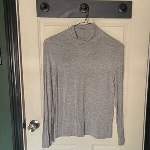 American Eagle Soft & Sexy Gray Turtleneck